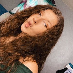 Meet your Posher, Taryn
